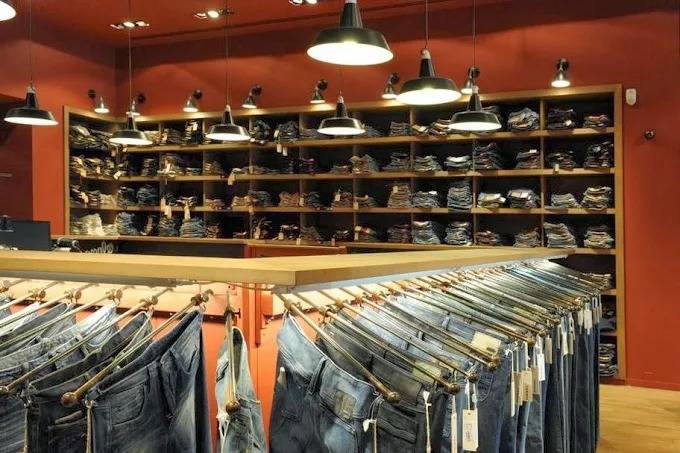 lundi 6 avril fermé aux 7 Collines