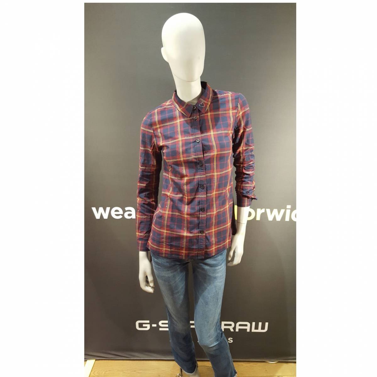 Magasin de jeans Teddy Smith et Dockers près d'Arles 13200