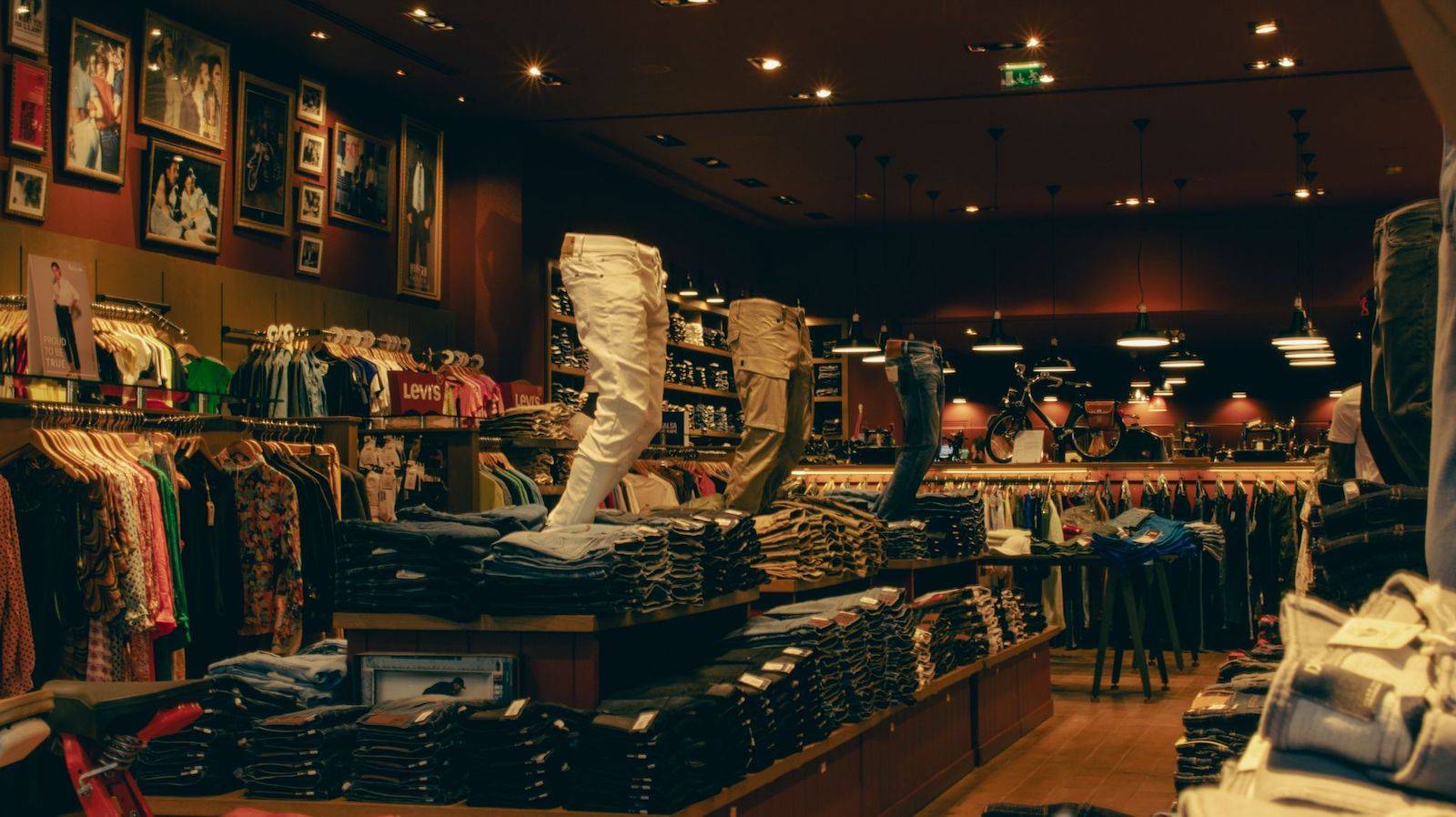 Jeans Center du centre commercial aux 7 Collines