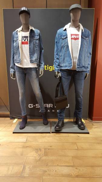 Nouveauté chez Jeans Center, venez découvrir notre nouvelle collection Levi's.