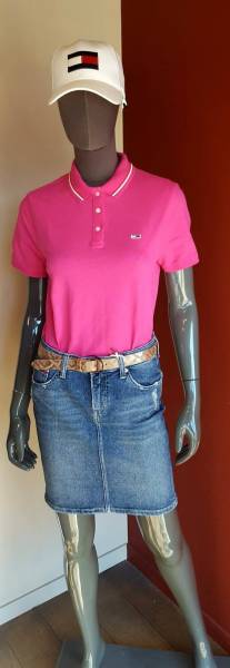 Polo rose Tommy Jeans à Nîmes
