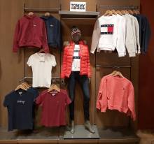 Notre zone d'activité pour ce service Jeans Center boutique de vêtements à Nîmes dans le Gard pour homme et femme